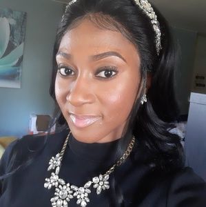 Meet your Posher, Bernice